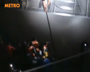 Vídeo mostra guarda costeira da Grécia afundando bote de refugiados de propósito