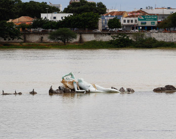 Ministério Público instaura processo que pode remover estátua de Iemanjá de rio, a pedido de pastores