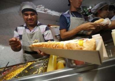 Moda do fast food gigante conquista o Recife