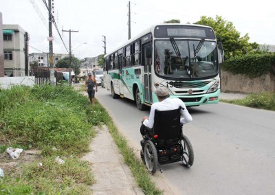 O heroísmo diário de desafiar uma Olinda não acessível