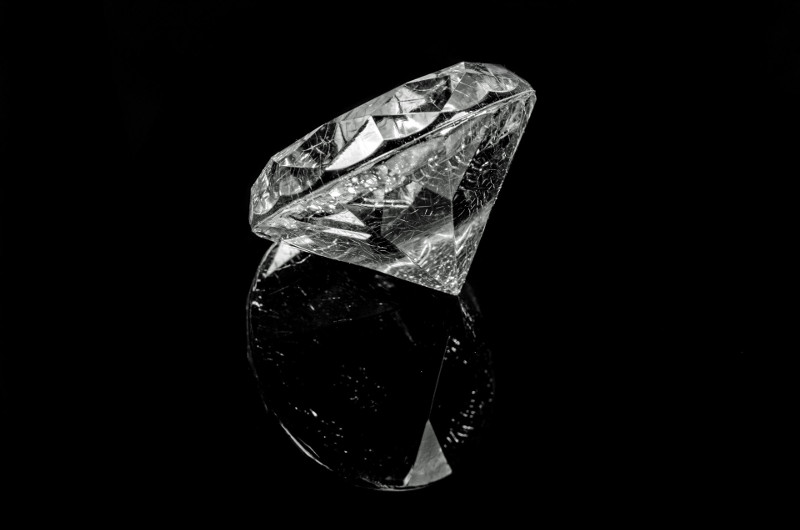 Bateria de lixo nuclear em diamante durará 5 mil anos