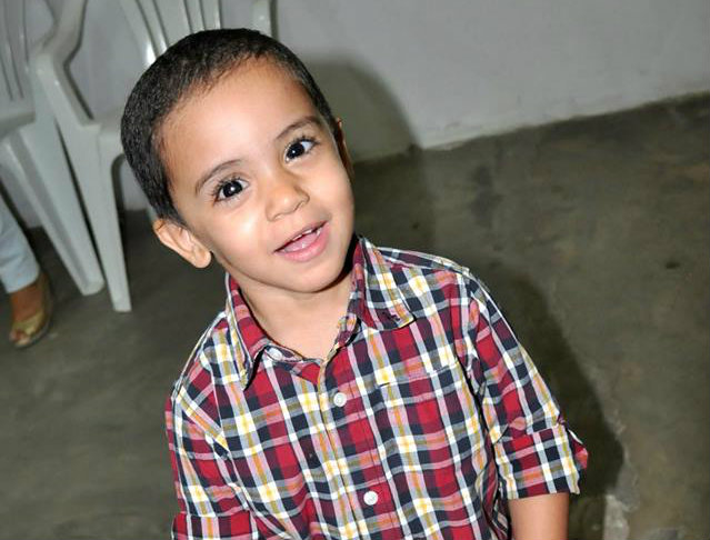Jeremias venceu câncer no olho aos 3 anos de idade