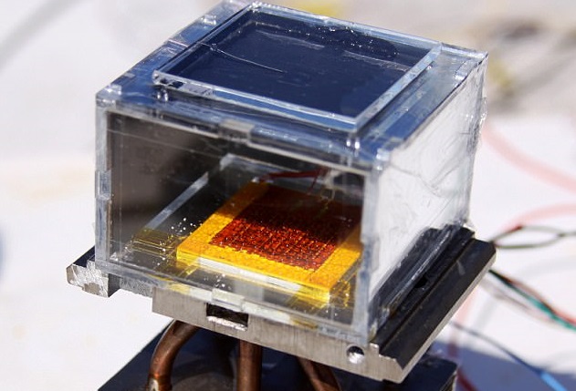 Cientistas criam máquina capaz de colher água do ar