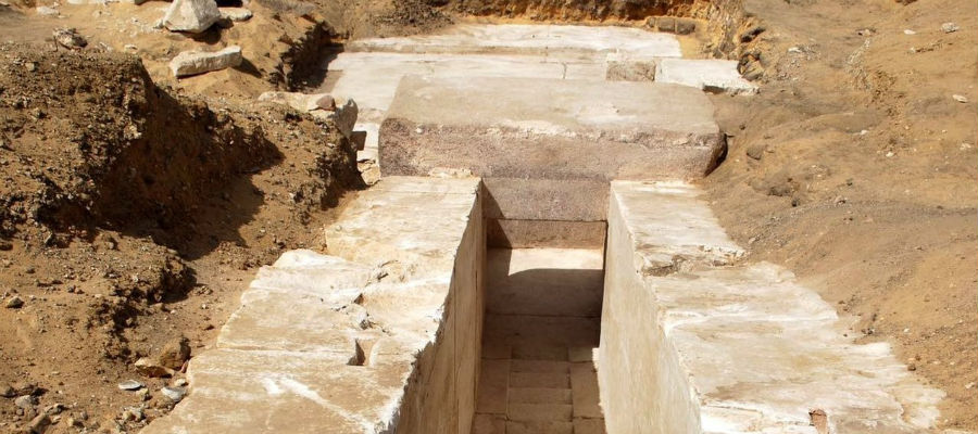 Descobertos restos de pirâmide construída há 3,7 mil anos