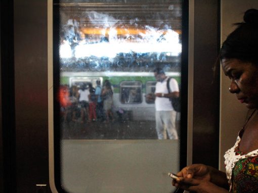 Anunciado no Dia da Mulher, vagão rosa em todos os trens ainda não saiu do papel no Recife