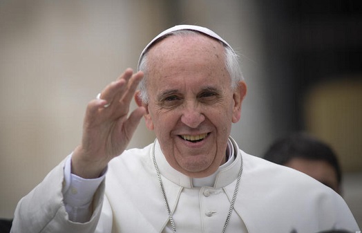Brasileiros podem enviar uma carta ao Papa Francisco e ela será respondida
