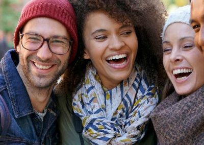 Projeto busca pessoas para viajar pelo mundo ganhando equivalente a R$ 9 mil por mês