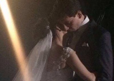 Noivos têm fotos de casamento roubadas e fazem apelo online