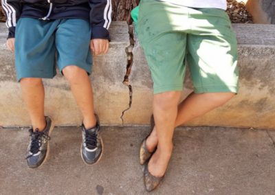 Por indisciplina, mãe abandona dois filhos na escola