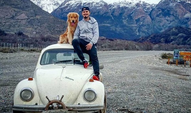 Brasileiro viaja com cão pela América do Sul em Fusca