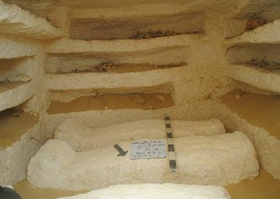 Três tumbas de 2 mil anos são encontradas no Egito