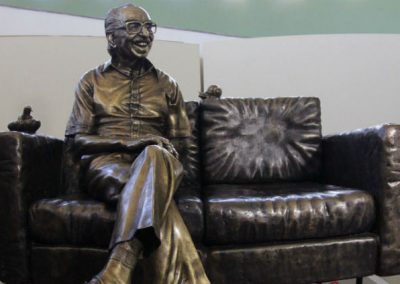 Juiz faz poesia em sentença para decidir sobre estátua de artista brasileiro
