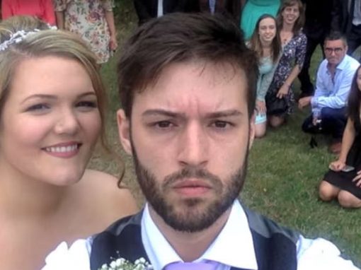 Homem faz uma selfie por dia dos 12 anos até seu casamento