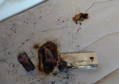 Celular explode debaixo de travesseiro e deixa estudante ferida no Piauí