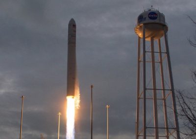 Primeira nação fora da Terra chega ao espaço