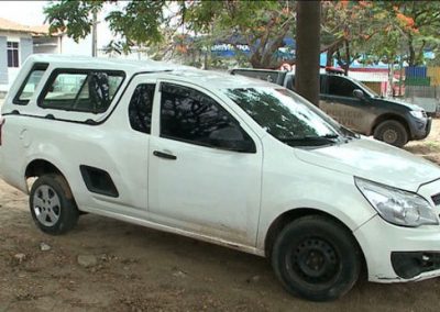 Criminosos usam carro de funerária furtado para praticar assaltos