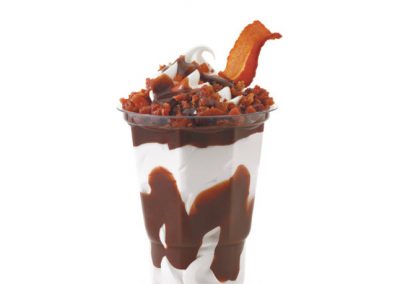 Rede de fast-food lança sundae com bacon