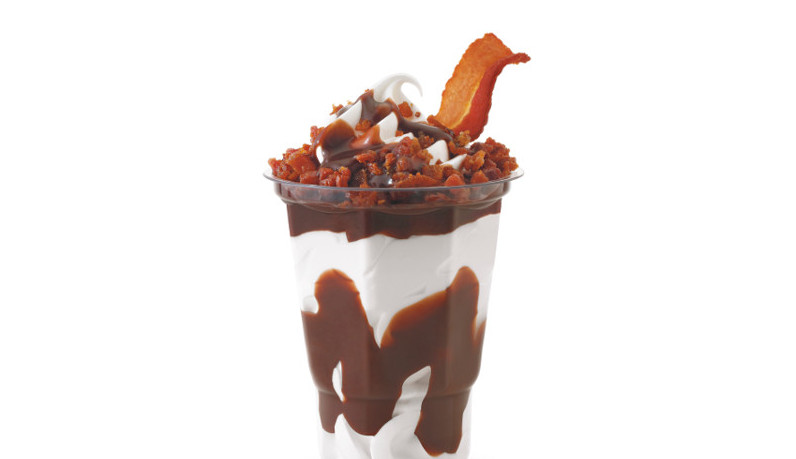 Rede de fast-food lança sundae com bacon
