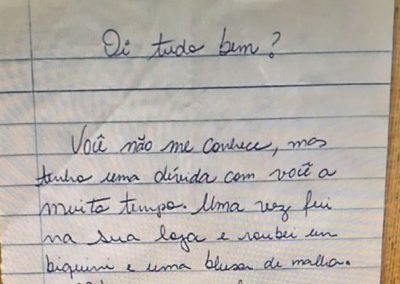 Arrependida de furto, mulher devolve R$ 400 com carta anônima de desculpas