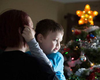 A cidade que antecipou o Natal em dois meses para menino de 7 anos com câncer