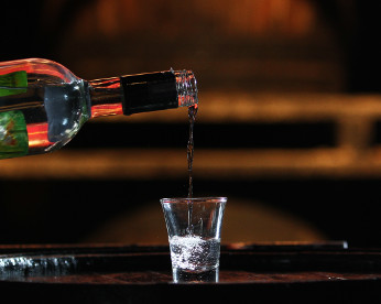 Cachaça: patrimônio pernambucano é o 3° destilado mais consumido do mundo
