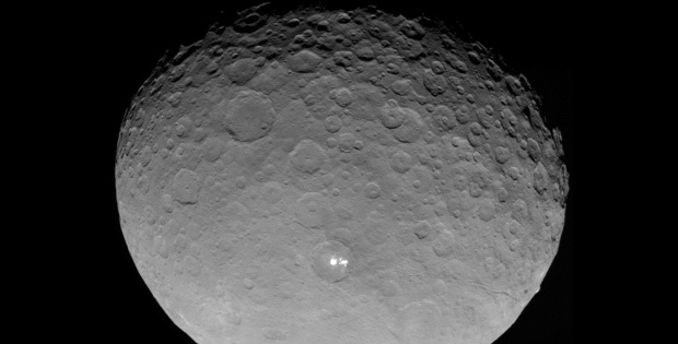 Estudo descobre vulcões de água no planeta-anão Ceres